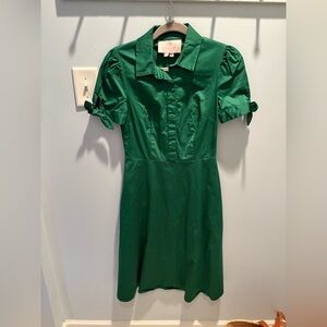 Gal Meets Glam Green Pleated Dress